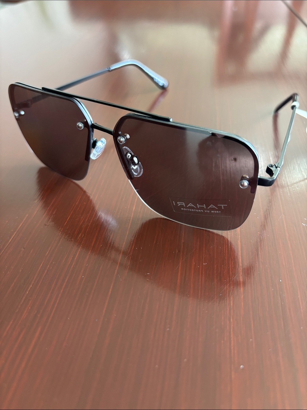 Tahari 100% UV protect,flat top,half metal black frame,aviator silver mirror
